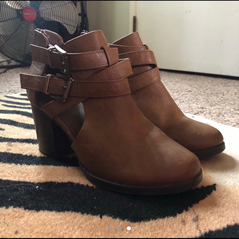 Tan Booties‼️